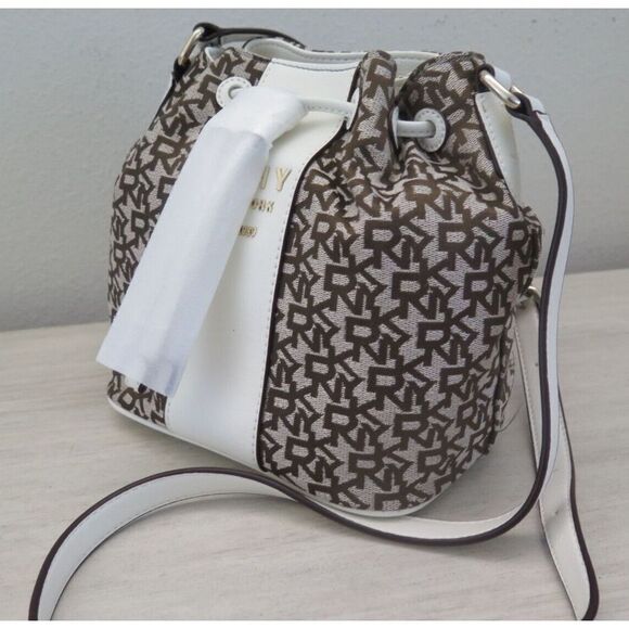 DKNY R11JFE13 White/Brown Signature Jacquard Noho Bucket Shoulder Bag $198 - Picture 5 of 13